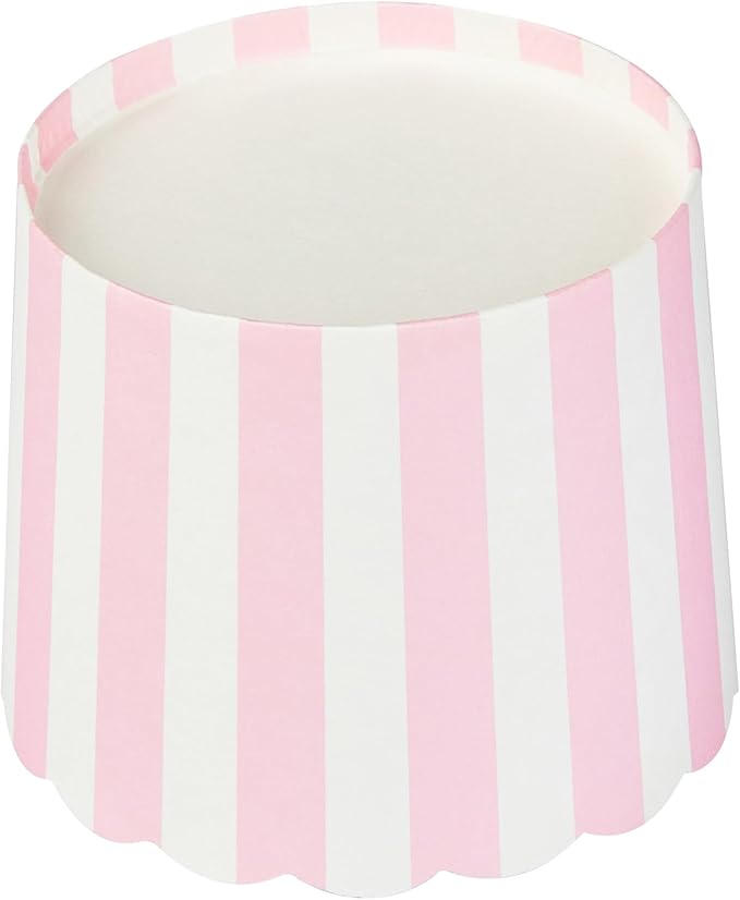 Restaurantware Baking Cups 200 Pack of 6 oz Paper Cupcake Liners Greaseproof Scalloped Oven-Safe Elegant Dessert Muffin Cups Disposable for Parties
