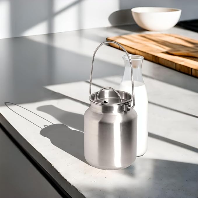 Lindy's Stainless Steel Seamless 1-Gallon Milk Jug, Milk Can, Milk Pail, Anti-Leak Liquid Storage Container with Tight Lid and Long Swivel Handle