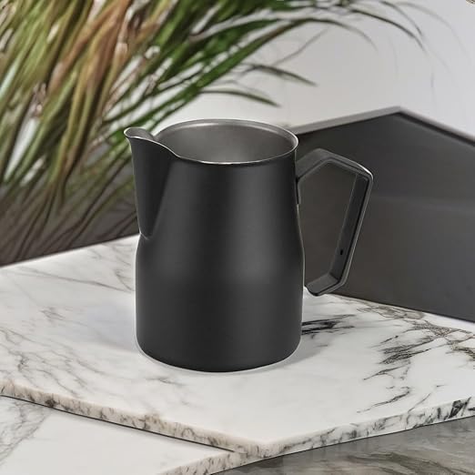 Metallurgica Motta 800798603 Motta Stainless Steel Black Coated Frothing Pitcher, 25.4 Fl. Oz, Floz