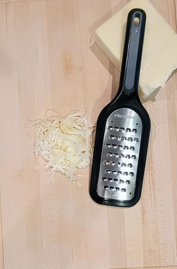 Microplane Select Series Cheese Grater (Extra Coarse, Black)