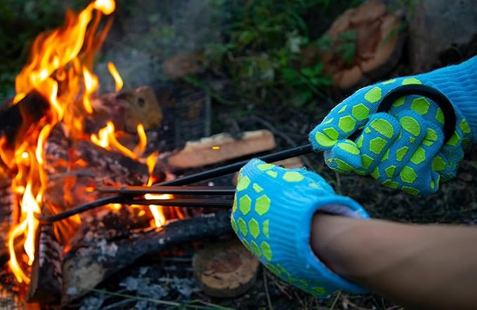 J H Heat Resistant Oven Glove: EN407 Certified 932 °F BBQ & Oven Mitts for Grlling, Baking, Kitchen, Camping,Fireplace Indoor&Outdoor 1 Pair