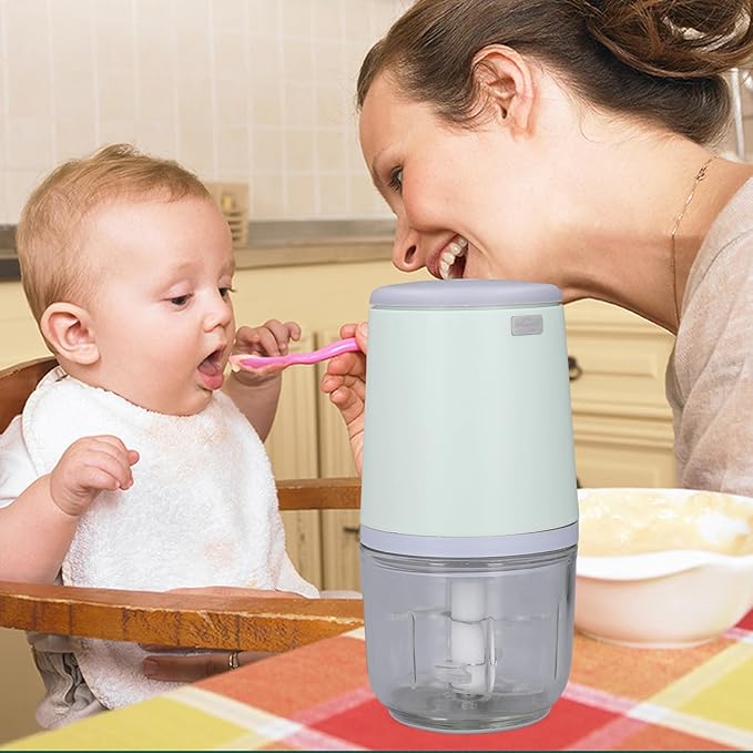 300ML Mini Meat Grinder Electric Mini Garlic Chopper USB Meat Grinder Food Processor Cordless Easily Chop Baby Food Maker Small Chopper for Vegetables Fruits Garlic (Green)