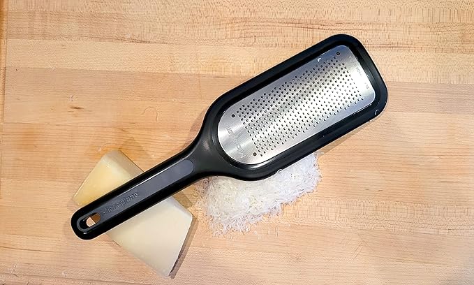 Microplane Select Series - Fine Grater - USA Made Blade, for Cheese, Citrus & Chocolate (Black)
