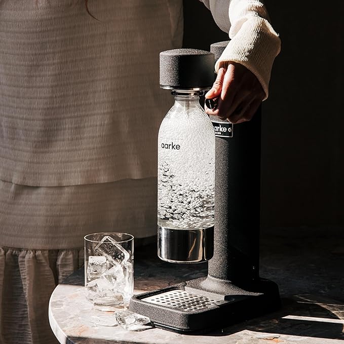 Aarke Carbonator lll with CO2 Cylinder, Sparkling & Carbonation Water Machine, Stainless Steel with PET BPA-Free Reusable Bottle Volume 1L/34 fl oz (Matte Black)