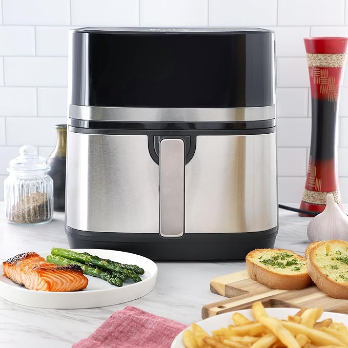 MegaChef 8.5 Quart Bundle Electric Air Fryer in Black and Stainless Steel with 125 Piece Paper Liners