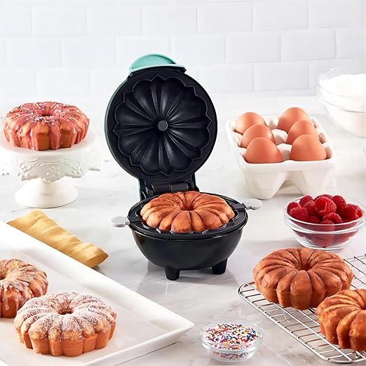 Cake Maker Lava Cake Maker Mini Donut Maker Waffle Maker Pancakes Maker Machine for Breakfast, Snacks, Desserts Non-stick Surface, Cake Machine, Double-sided Heating, Pink