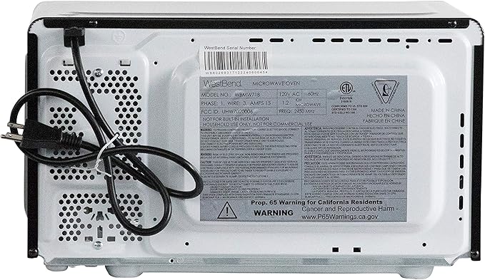 West Bend Microwave Oven 700-Watts Compact with 6 Pre-Set Cooking Settings, Speed Defrost, Electronic Control Panel and Glass Turntable, 0.7 Cu.Ft., Black