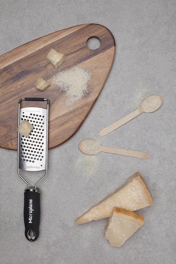 Microplane 45009 Gourmet Series Parmesan Grater