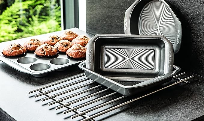 Circulon Momentum Carbon Steel Non-Stick Bakeware Set of 3-Grey