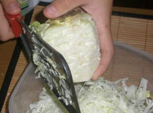 YukaBa Cabbage Kitchen Knife Slicer Chopper Shredder Sauerkraut Cutter Coleslaw Grater (Black)