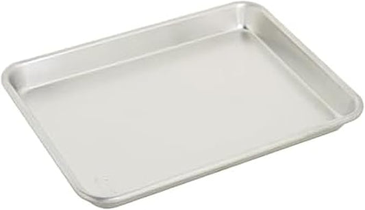 Chigcago Metallic Recyled Aluminum Small 9x13 Baking Sheet, Made With Recylced Aluminum, Perfect For Everyday Baking And Roasting Use
