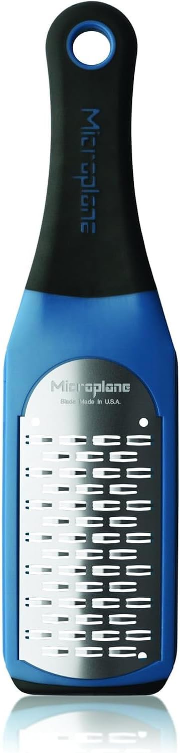Microplane Artisan Series Cheese Grater and Zester (Ribbon, Blue)