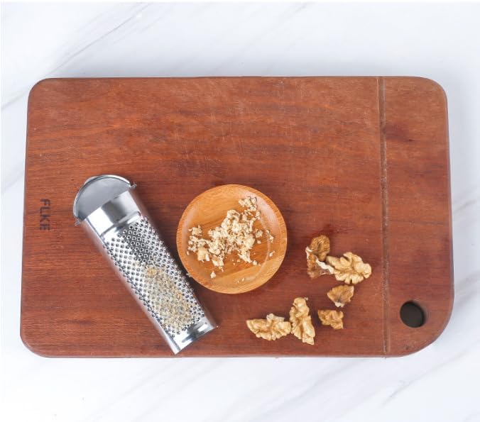 Nutmeg Grater Stainless Steel Kitchen Grater, Multifunctional Zester for Ginger, Garlic,Cheese Grate Nutmeg, Lemon, Lemon ZesterDurable and Professional Kitchen Tool Garlic Tools