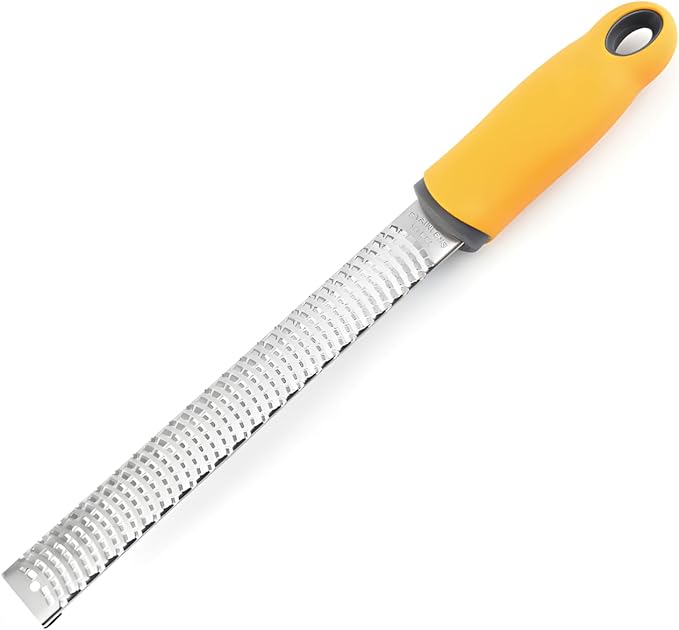 Professional Citrus Zester and Cheese Grater, Stainless Steel Handheld Kitchen Tool with Protective Cover for Lemon, Parmesan, Ginger, Garlic, Nutmeg, Chocolate, Vegetables, Dishwasher Safe