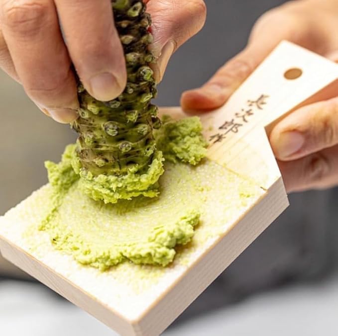 Traditional Japanese grater for wasabi and ginger (bamboo brush, large grater)