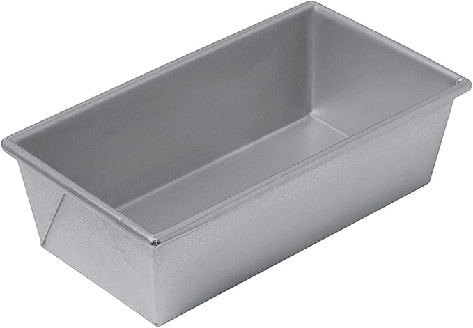 Chicago Metallic Professional Non-Stick 8-Piece Bakeware Set, Silver