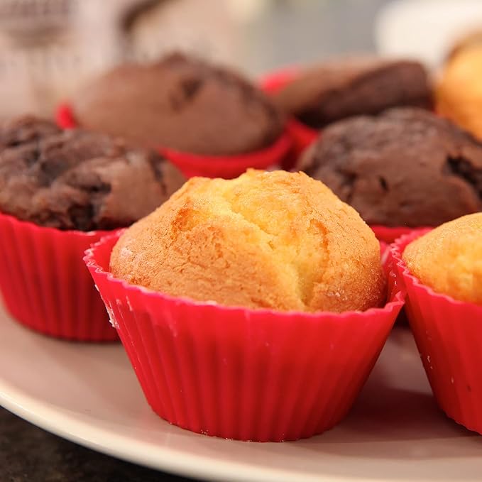 Nuwave Silicone Baking Kit with 8x8-inch Baking Pan & Reusable Cupcake Liners