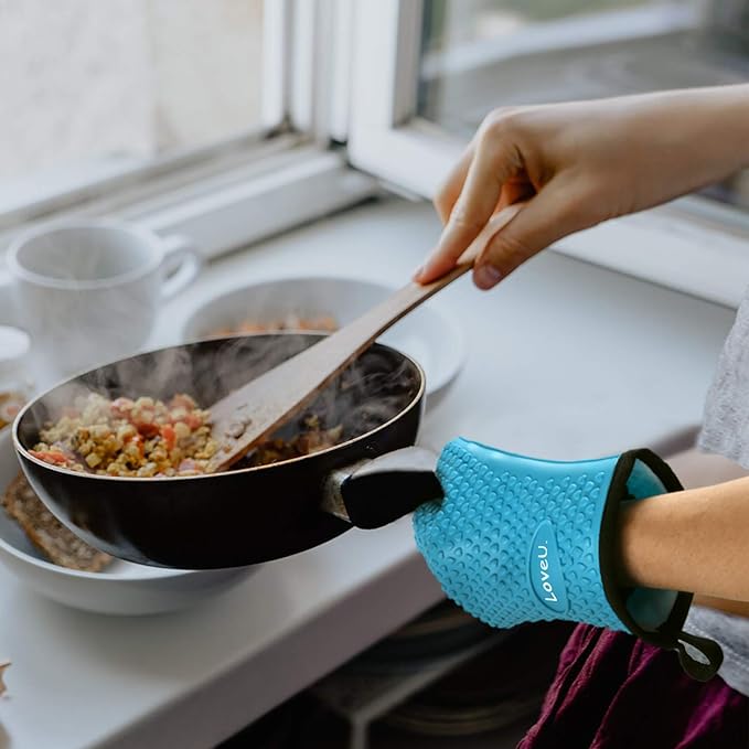 Silicone Oven Gloves with Square Air Fryer Liners - Non-Stick Heat Resistant Kitchen Accessories