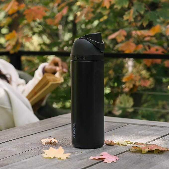 Owala FreeSip Insulated Stainless Steel Water Bottle with Straw, BPA-Free Sports Water Bottle, Great for Travel, 24 Oz, Very, Very Dark