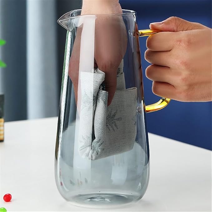 GLigeT Iced Tea Pitcher Thickened Heat-Resistant Glass Water Pitcher Large-Capacity Household Kitchen Drinkware Carafe Milk Coffee Tea Pot 1600ml Water Jug