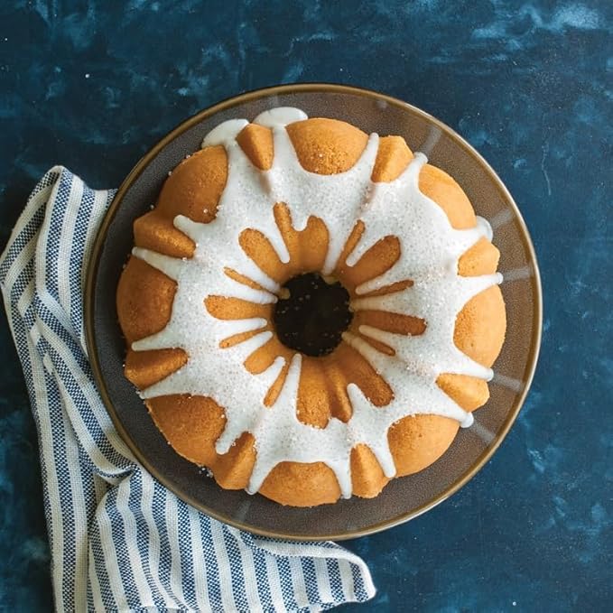 Nordic Ware Formed Bundt, 12 Cup, Golden Hour