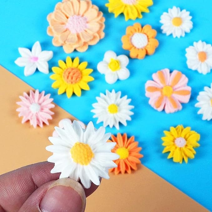 Grey Cute Flower Silicone Molds Daisy Shape Fondant Candy Mould Mini Flower Chocolate Mold for Cake Decoration Cupcake Topper Fudge Polymer Clay，Pastry and Baking Molds，Fondant and Gum Paste Molds