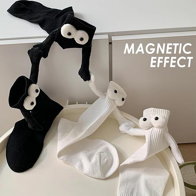 2 Pairs Magnetic Holding Hands Socks Funny Couple Gifts, Best Friend, Engagement, Anniversary, Teens Gag Cute Weird Stuff