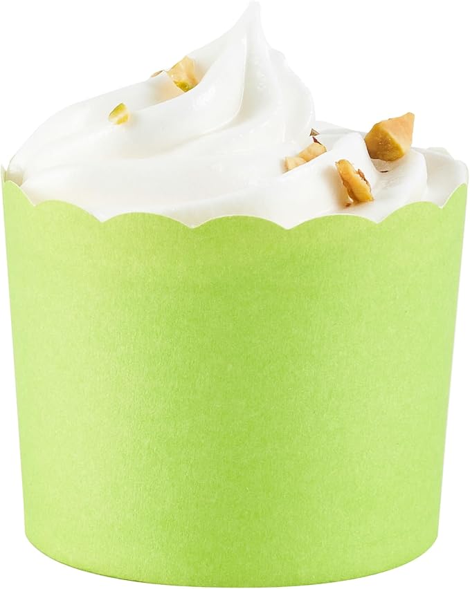 Restaurantware Baking Cups 200 Pack of 6 oz Paper Cupcake Liners Greaseproof Scalloped Oven-Safe Elegant Dessert Muffin Cups Disposable for Parties