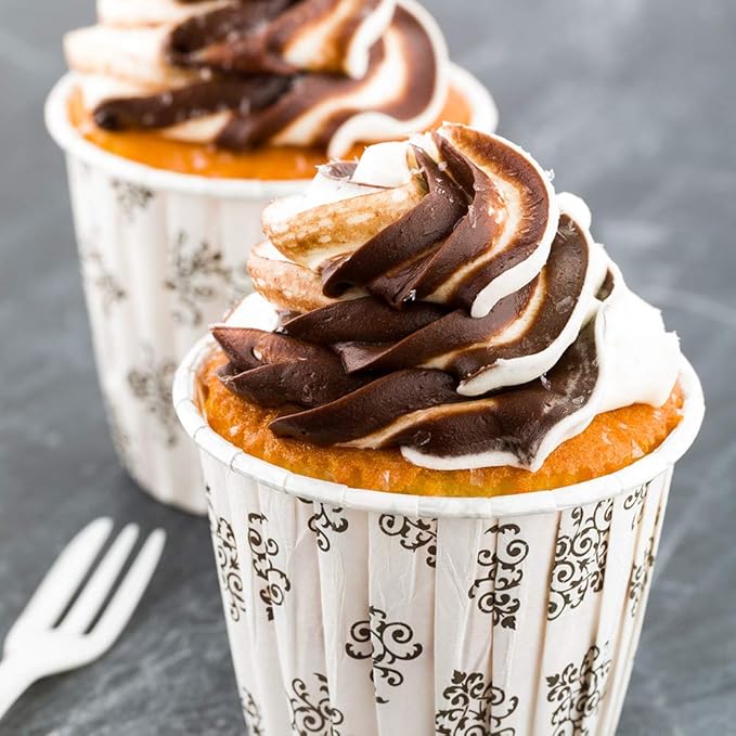Restaurantware Panificio 3.5 Ounce Baking Cups 200 Pleated Cupcake Liners - Oven-Ready Freezable Black And White Paper Muffin Cases Disposable Vintage Floral For Wedding Parties Baby Showers