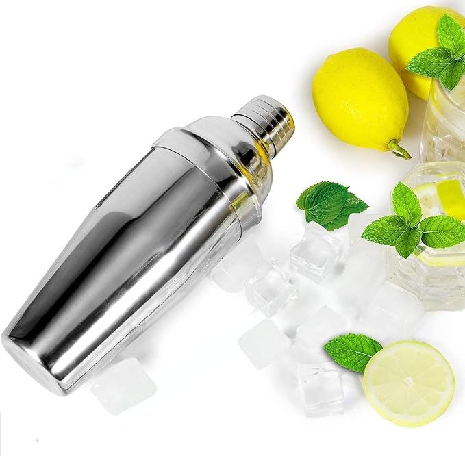 WPHUAW 24oz Cocktail Shaker Bar Set-Professional Margarita Mixer Drink Shaker Professional Stainless Steel Bar Tools Built-in Bartender Strainer for Martini Kit (1-Piece)