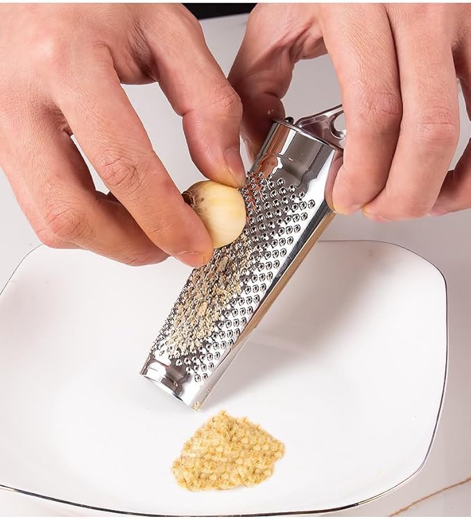 Nutmeg Grater Stainless Steel Kitchen Grater, Multifunctional Zester for Ginger, Garlic,Cheese Grate Nutmeg, Lemon, Lemon ZesterDurable and Professional Kitchen Tool Garlic Tools