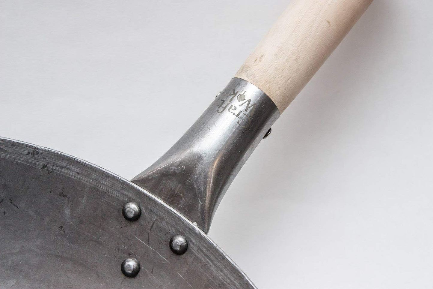 Craft Wok Traditional Hand Hammered Chinese Carbon Steel Wok with Wooden and Steel Helper Handle (14 Inch, Round Bottom Pow Wok Pan) / 731W88