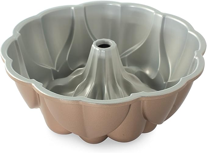 Nordic Ware Magnolia Bundt, 10 Cup, Toffee