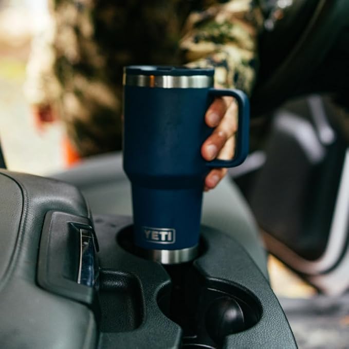 YETI Rambler 30 oz Travel Mug with Flip Straw Lid – Stainless Steel, Vacuum Insulated, Leakproof, Cup Holder Friendly
