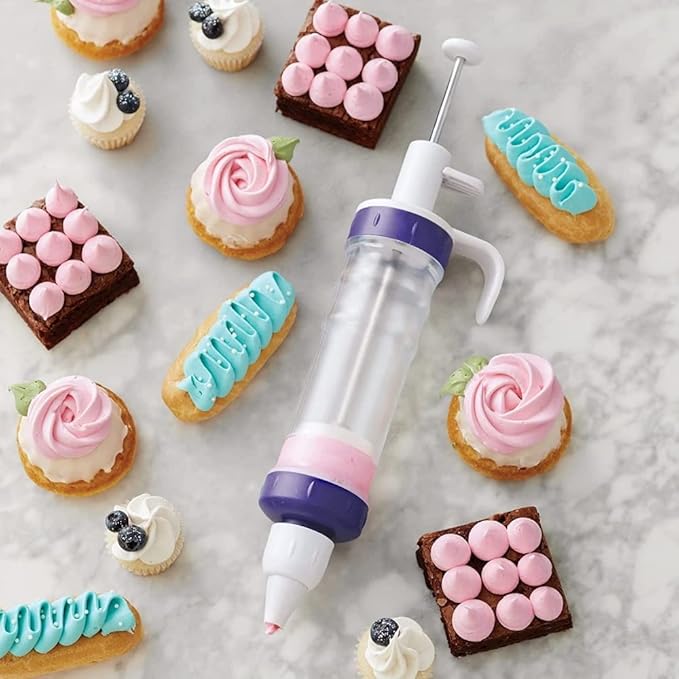 Wilton Dessert Decorator Plus - Cake Decorator Kit - Includes a Plunger-Style Tool, 2 Couplers, 1 Fill Tip & 4 Decorating Tips - Easy to Use