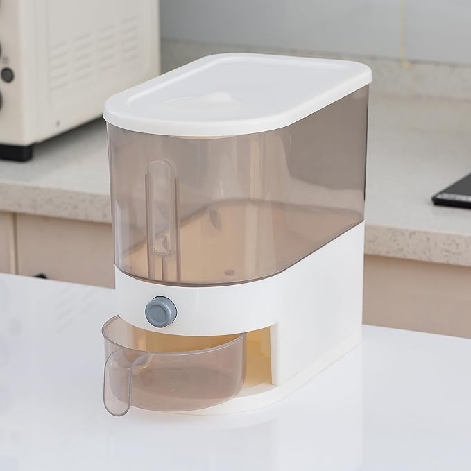 Gagee 11Lbs Rice Dispenser, Large Grain Container Storage with Lid Measuring Cylinder Moisture Proof Household Cereal Dispenser Bucket for Kitchen Soybean Corn,Clear