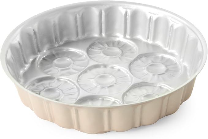 Nordic Ware Formed Pineapple Upside Down Cake Pan, 8 Cup, Golden Hour