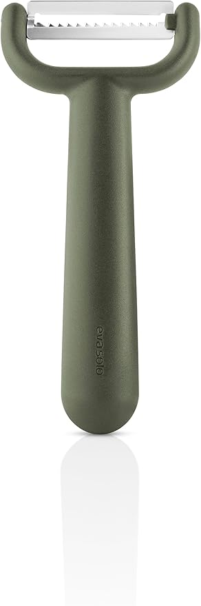 EVA SOLO | Green Tools julienne Peeler | Efficient peeler for making impressive vegetable or fruit ribbons or strips | Danish Design & Functionality | Kitchen Gadgets & Accessories