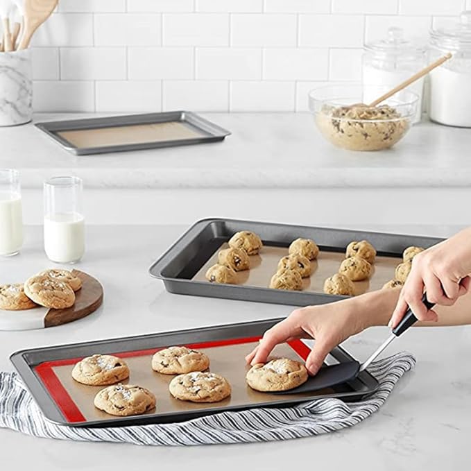 Cabilock 4pcs Nonstick Silicone Baking Mats Oven Liners for Easy Cleanup Reusable Bake Pans Cushions for Macarons and Pastries