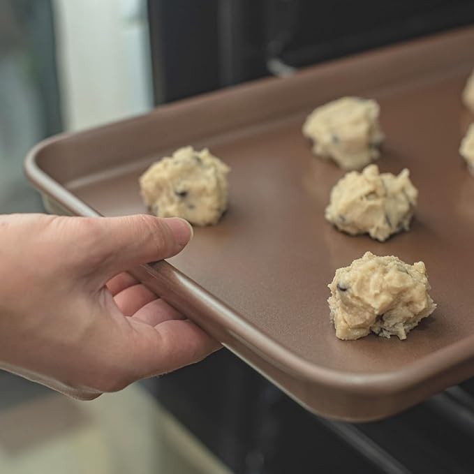 HAPPIELS 9 x 13-Inch Nonstick Quarter Sheet Pan Set of 2 | Non-Toxic, Rimmed Baking Sheet Set | Premium Quality Non-Stick Cookie Sheets for Baking | Small Sheet Pan Trays