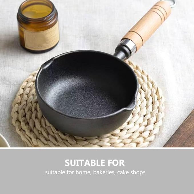 Cast Iron Small Oil Pan with Pour Spout Mini Butter Melting Pot for Stir-Frying Eggs Vegetables and Heating Oil 11.81 Inch Kitchen Cookware