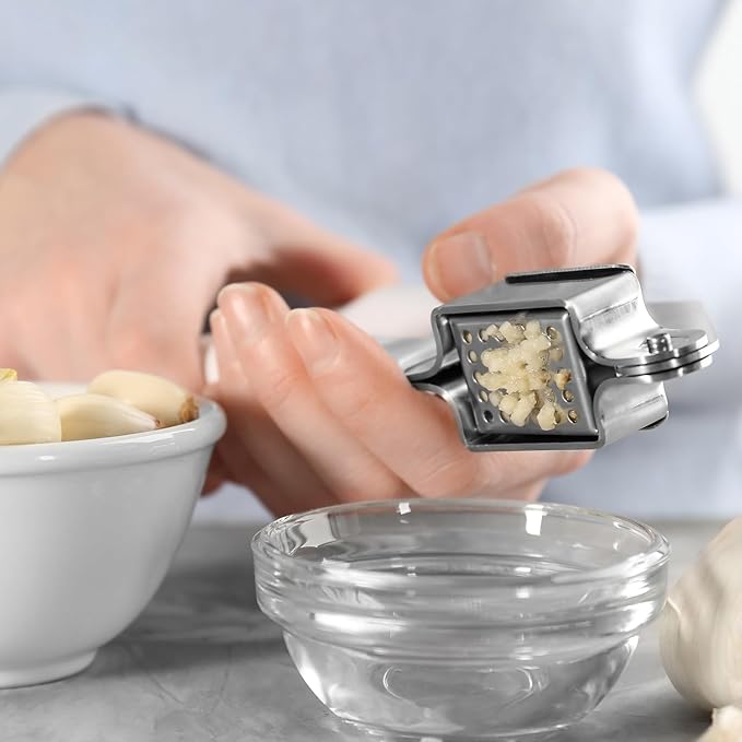 uxcell Garlic Press, 7.7 Inch Stainless Steel Garlic Crusher and Peeler Set for Home Cooks and Professional Chefs, Silver