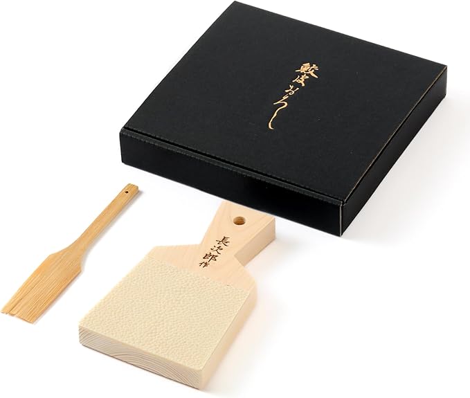 Traditional Japanese grater for wasabi and ginger (bamboo brush, large grater)