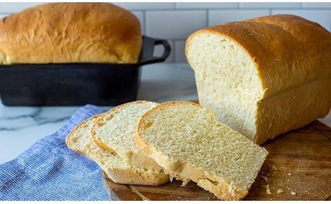 Lodge Cast Iron Loaf Pan - 8.5 x 4.5 Inch PFAS-Free Bread Baking Pan - Naturally Seasoned Cast Iron Bakeware for Sourdough, Meatloaf, Breads, and More - Made in the USA - 3 Pack