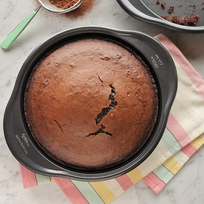 Wilton Advance Select Premium Non-Stick 9-Inch Round Cake Pan, Steel, Silver (Pack of 2)