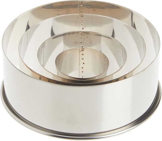 Ateco 4 Piece Stainless Steel Plain Edge Round Cutters Set in Graduated Sizes