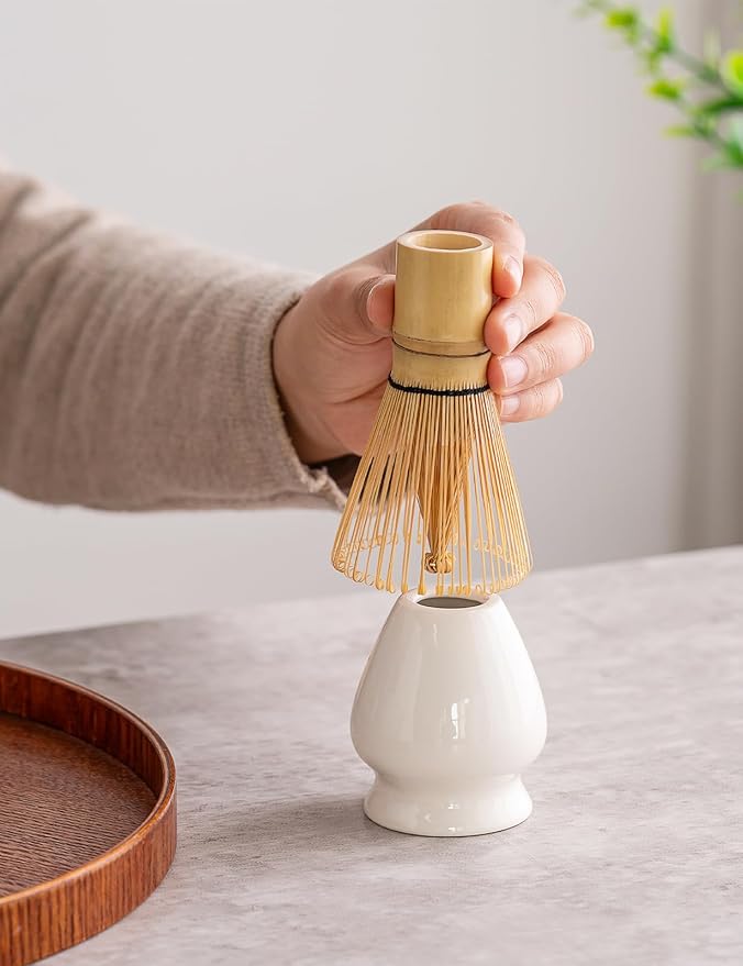 TANG PIN Premium Matcha Set - Traditional Japanese Matcha Making Kit with Spout Bowl (Chawan), Bamboo Whisk (Chasen) & Holder Stand - Complete Matcha Maker Starter Tools for Matcha Tea & Latt (Daisy)