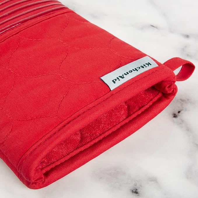 KITCHENAID Quilted Cotton Terry Cloth Oven Mitt, Pot Holder, Kitchen Towel 4-Pack Set, Heat Resistant, Silicone Grip, Gift Set, Passion Red, 16"x26", 7"x13" & 7"x10"