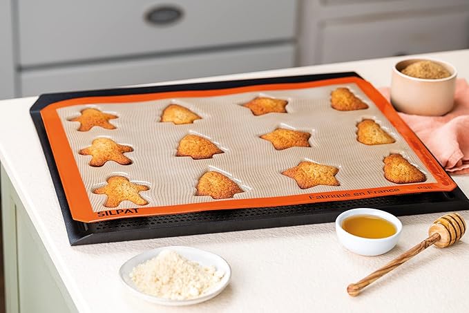 Silpat The Original Holiday Treats Baking molds, 11 5/8" x 15 3/4"