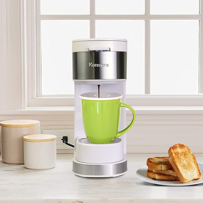 Kenmore Single Serve Coffee Maker – 6–12 Oz Brew Sizes, Compatible with Keurig K‑Cup Pods & Ground Coffee, One Cup Brewer, Travel Mug Friendly, Auto Shut‑Off, Hot & Iced maquina de cafe, White